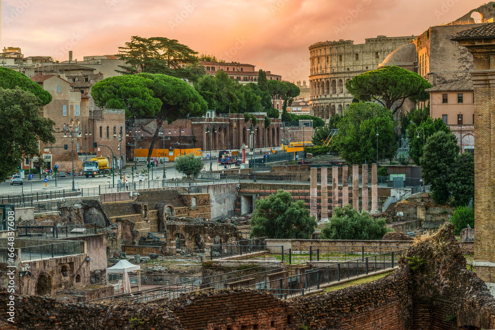 Le Forum Romain de Rome au petit matin