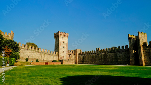 Foto La cinta muraria de Castello Carrarese, cuore della cittadina di Este