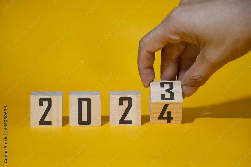The concept of the end of 2023 and the new beginning of 2024 changes