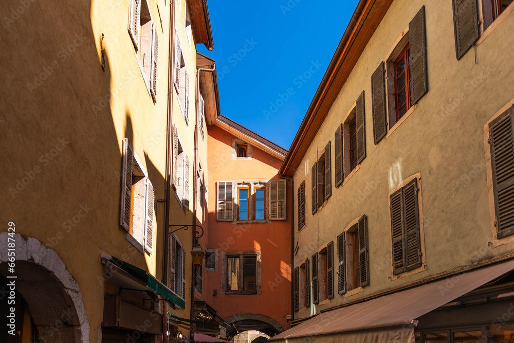 Rue du pont Morens, in Annecy on the banks of the Thioule, in Haute Savoie, France