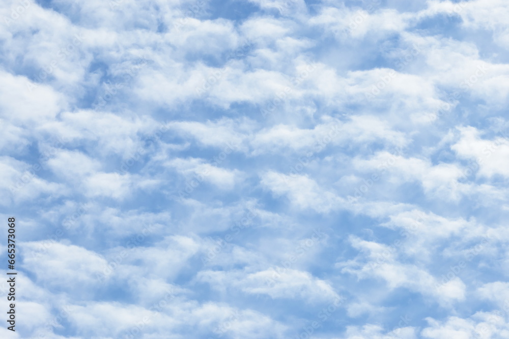 空 空