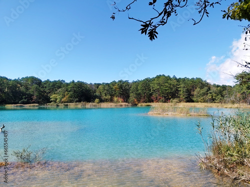 エメラルドグリーンの風景