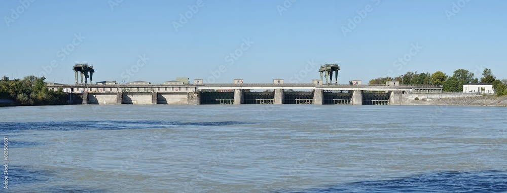 Neuötting - Wasserkraftwerk Neuötting Neuötting - Wasserkraftwerk Neuötting