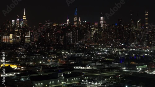 Wallpaper Mural Drone footage of the New York City skyline Torontodigital.ca