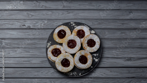 ox eyes or girelle with jam - typical Sardinian Easter sweets 