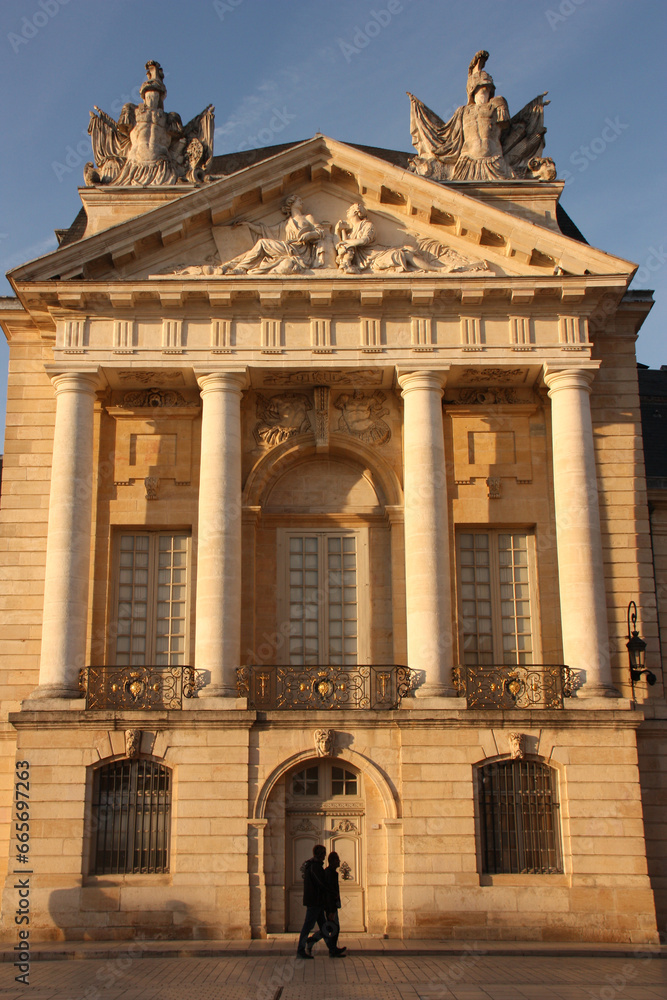 Colonnade du palais des ducs de Bourgogne de Dijon. France