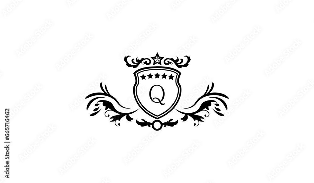 Luxury Elegant logo Q