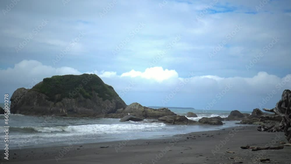 Storm in the ocean, white waves crash onto the shore of the Pacific Ocean in Olympic NP, Washington Storm in the ocean, white waves crash onto the shore of the Pacific Ocean in Olympic NP, Washington