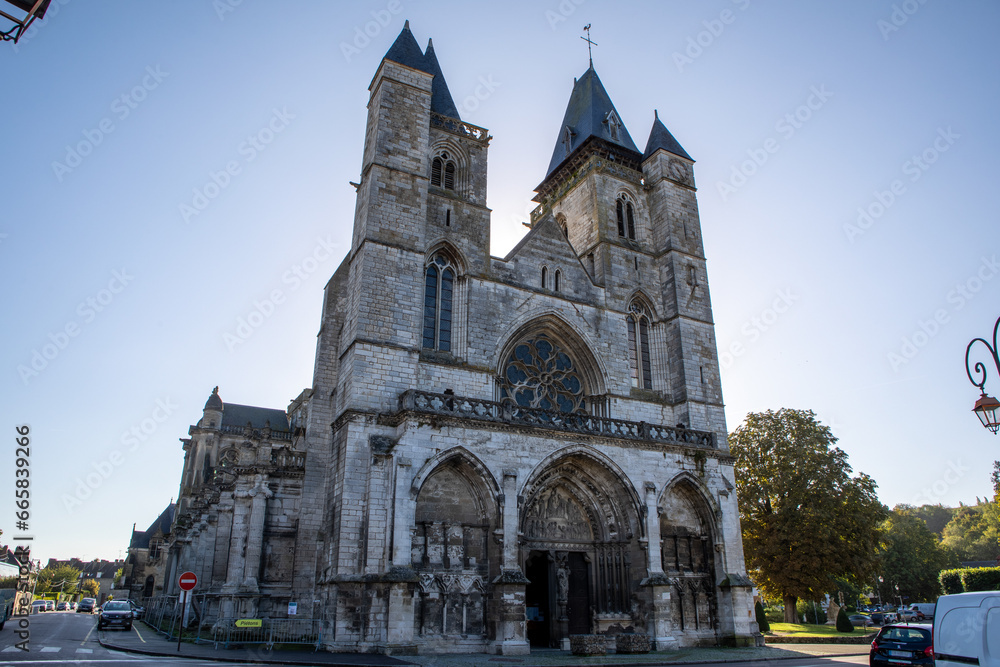 Obraz premium Collégiale notre Dame des Andelys