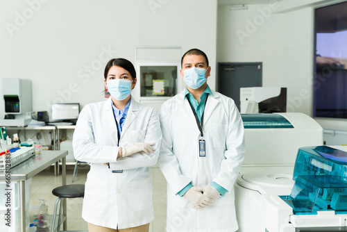 Lab technicians working in the medical laboratory