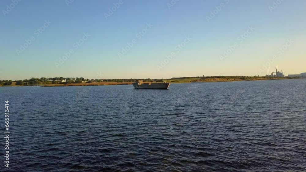 Ship Mysterious and Strange in the Ocean Ship Mysterious and Strange in the Ocean
