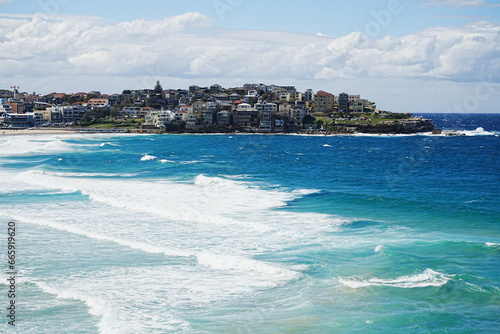 Bondai Beach in Sydney, NSW, Australia - オーストラリア シドニー ボンダイビーチ © Eric Akashi