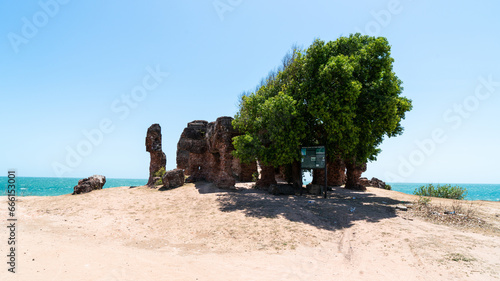 Ruins of the "Pearl Fishery Bungalow".Sri Lanka