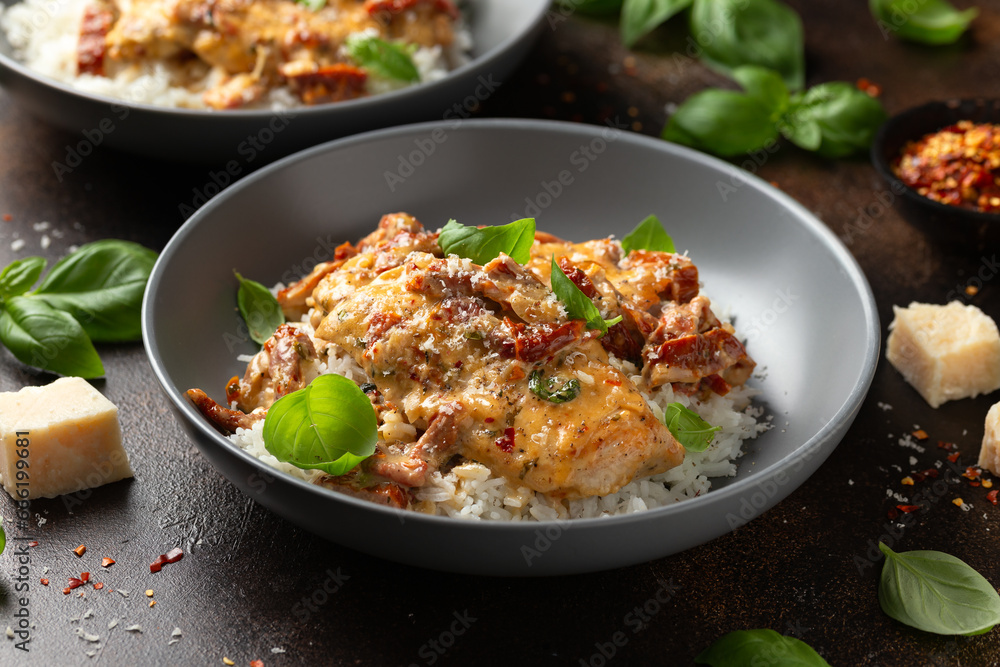 Marry Me Chicken. Creamy Garlic Sun Dried Tomato Chicken with rice. Healthy food Marry Me Chicken. Creamy Garlic Sun Dried Tomato Chicken with rice. Healthy food