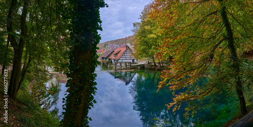 Blautopf Blaubeuren – Perle der Schwäbischen Alb ind Deutschland, Europa