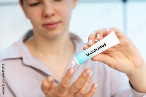 Tacrolimus Medical Cream photo
