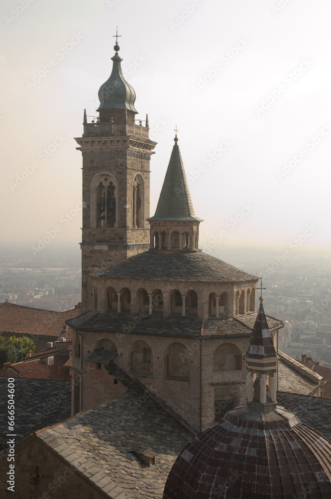 Upper parts of the Basilica di Santa Maria Maggiore in Bergamo Upper parts of the Basilica di Santa Maria Maggiore in Bergamo