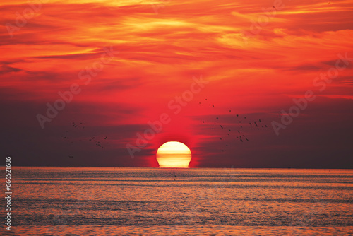 Fototapeta Naklejka Na Ścianę i Meble -  sunset over the sea