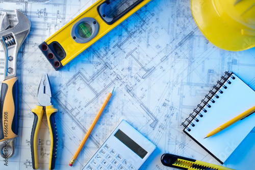 Φωτογραφία Architect and contractor concept