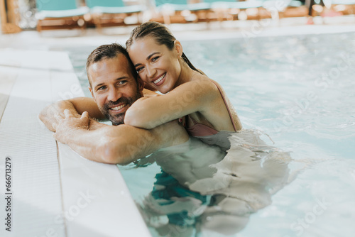 Young couple relaxing in th...