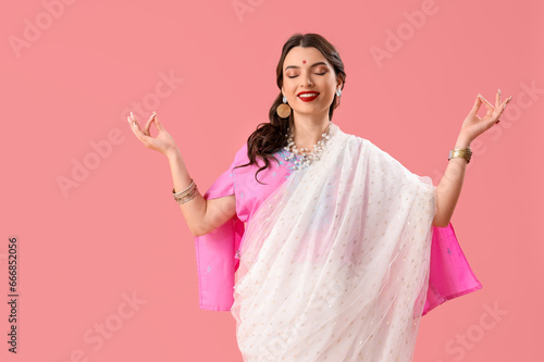 Beautiful young Indian woma...