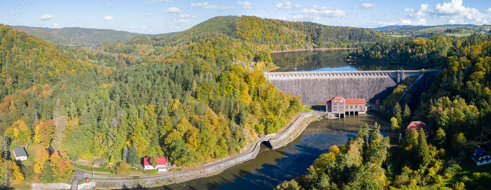 Obraz na płótnie Old hydroelectric power plant with a dam in the Bobr River Valley near Jelenia Góra w salonie