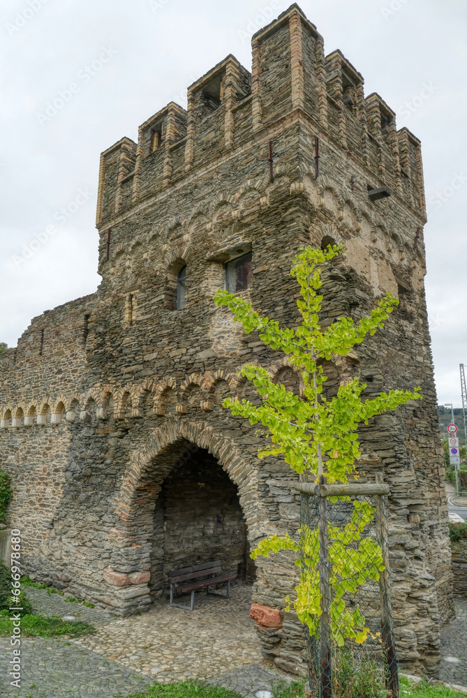 Mittelalterlicher Zehnerturm der Stadtbefestigung Oberwesel