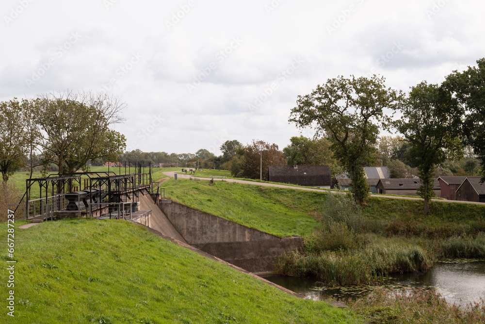 Inlet sluice Beersluis part of the Nieuwe Hollandse Waterlinie bij het fort Everdingen in de provincie Utrecht.
