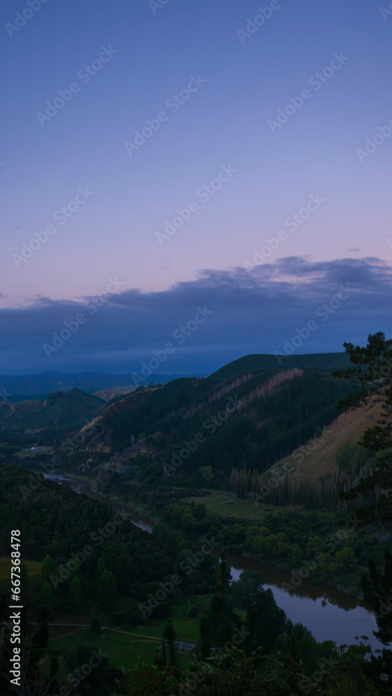 Obraz premium River view with hills