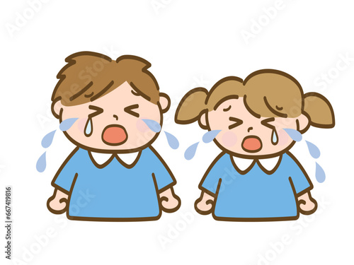 大泣きする男の子と女の子_保育園児の兄妹