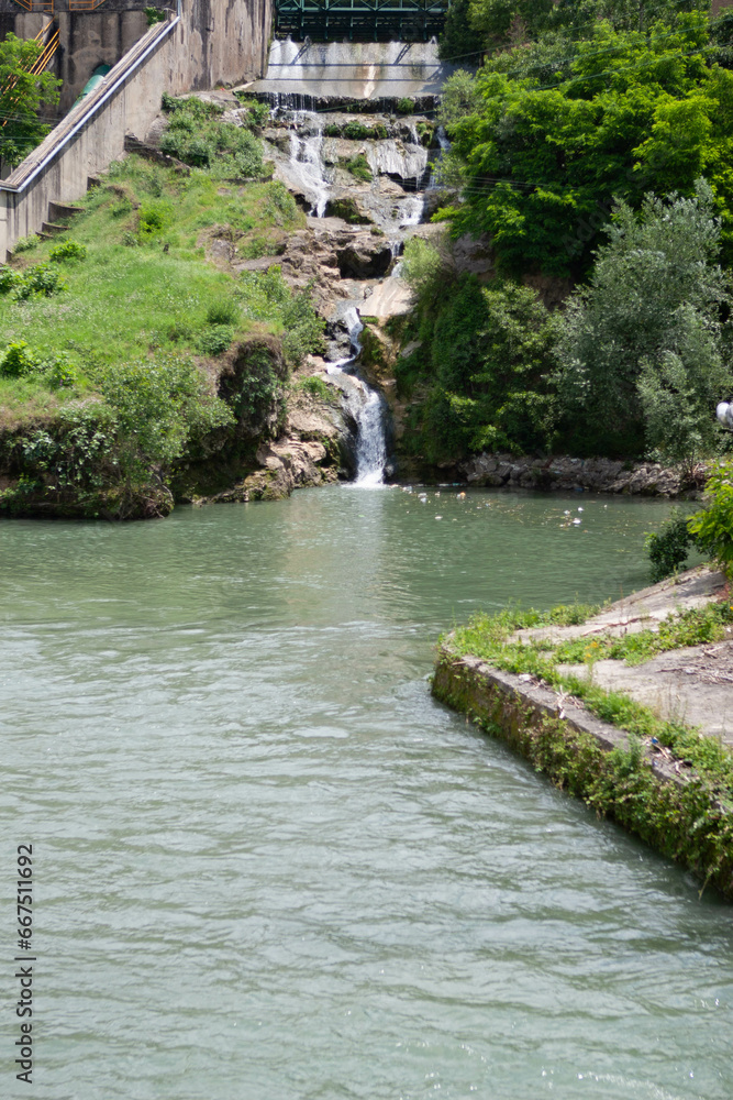 Fototapeta premium Waterfall shot during a sunny day