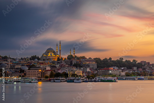 Obraz na płótnie Historic Suleymaniye Mosque at sunset and the Golden Horn with ferries. Istanbul, Turkey. w salonie