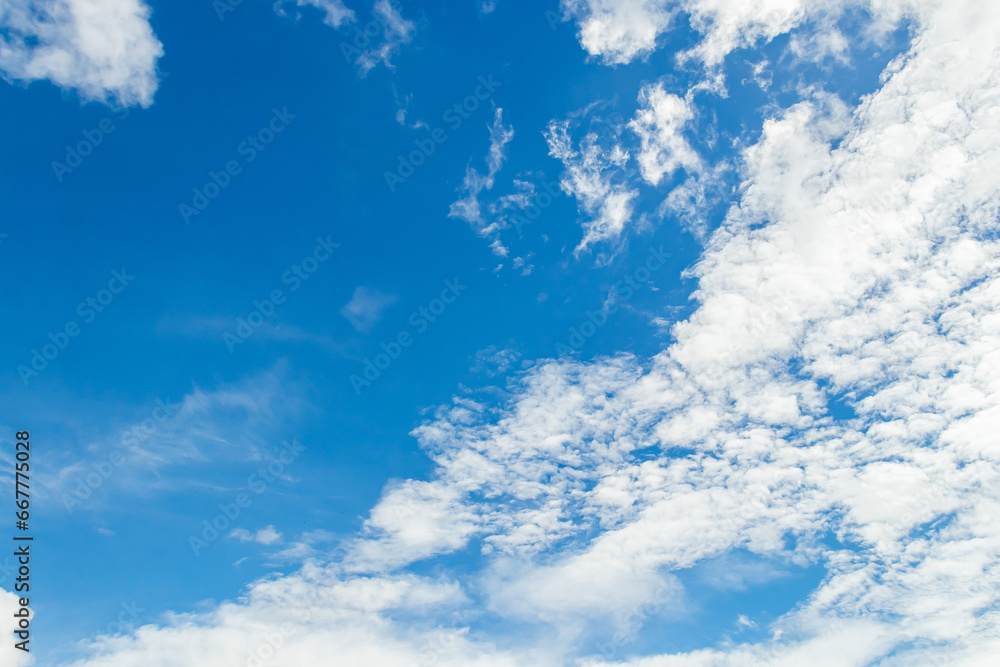Beautiful sky with white cloud in summer. Beautiful sky with white cloud in summer.