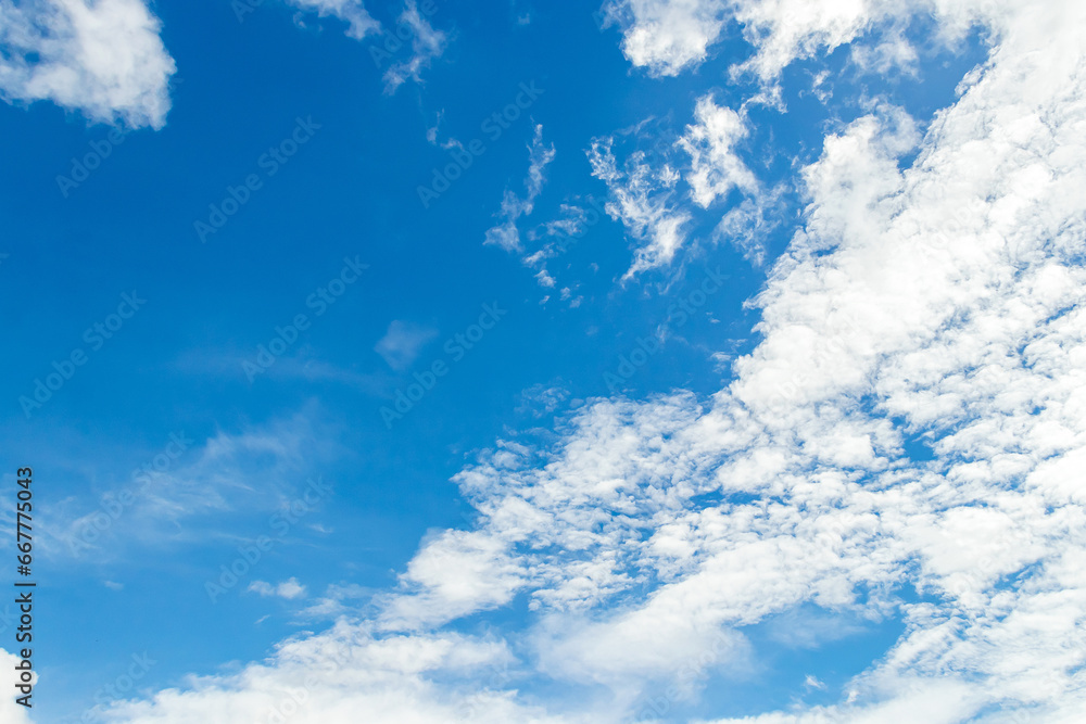Beautiful sky with white cloud in summer. Beautiful sky with white cloud in summer.