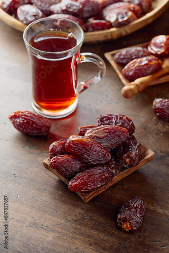 Tea and dried dates.