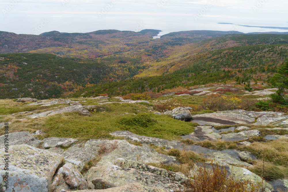 Fototapeta premium Beautiful Coastal Scenery in Fall, Maine, USA. 