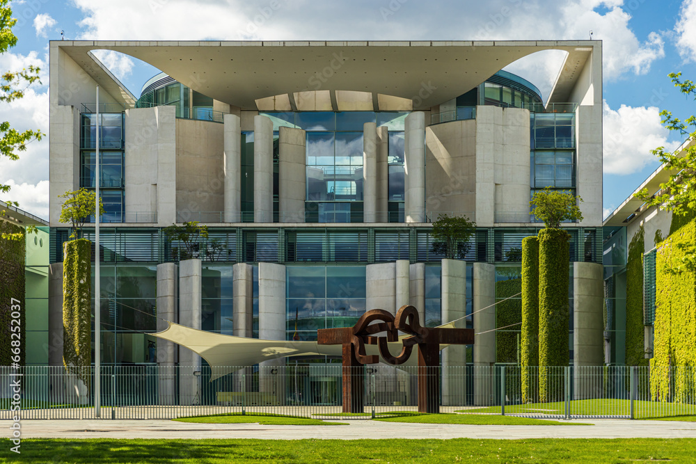 The Federal Chancellery in Berlin, Germany - obrazy, fototapety, plakaty 