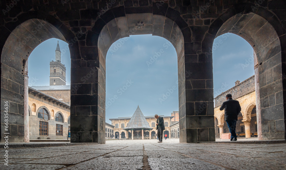 Ulu Mosque, which is located in Diyarbakır and has hosted many civilizations
