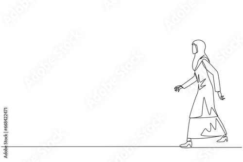 Single continuous line drawing Arab businesswoman walking to canteen to break and lunch. Taking time for a while to hone ideas back into brilliant ideas. Success. One line design vector illustration