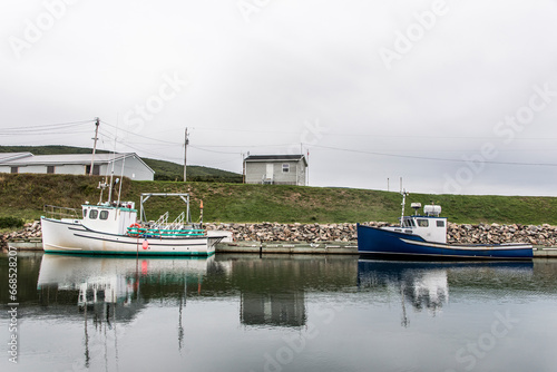 Foto Pleasant Bay Marina fishing village boat tour whale watching Cape Breton Island