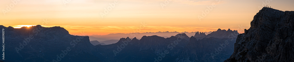 Sonnenuntergang am Kleinen Lagazuoi