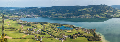 Blick von der Drachenwand auf den Mondsee