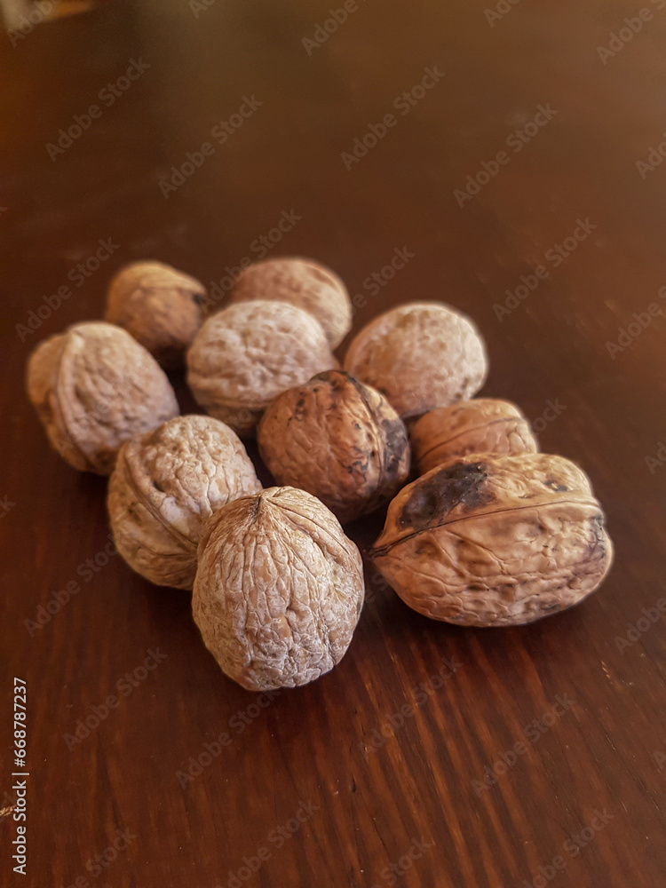Explore walnuts and health the health benefits of walnuts Explore walnuts and health the health benefits of walnuts