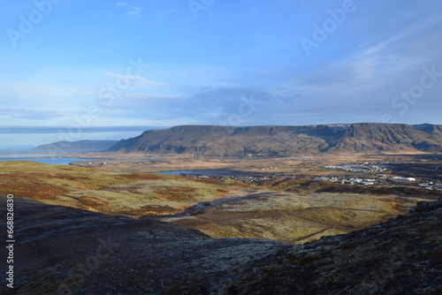 Landscape Outside of Reykjavik Iceland Ulfarsfell Hike © Emily_C_Burke