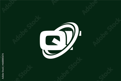 QT creative letter logo design vector icon illustration