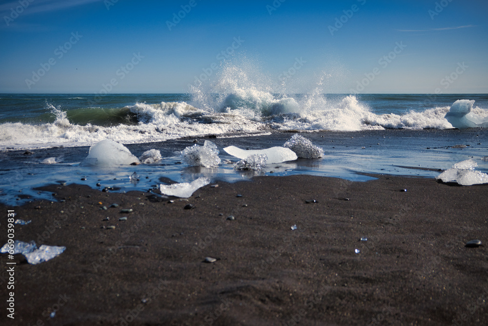 waves breaking on diamond beach in iceland waves breaking on diamond beach in iceland