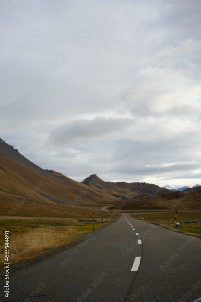 Naklejka premium albula pas switzerland, swiss road, graubuenden grisons, alps