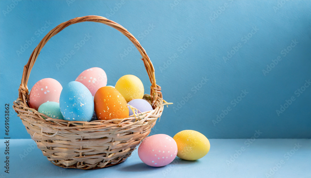 Naklejka premium Beautiful colorful Easter eggs Easter Day in flat lay