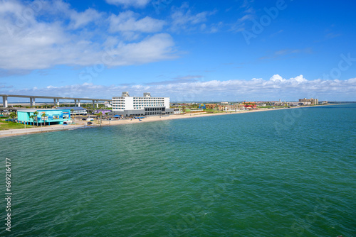 Obraz na płótnie The coast in Corpus Christi with a beautiful North Beach. Texas, USA w salonie