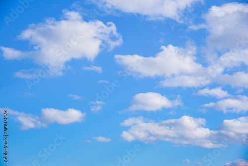 青空と白い雲 photo